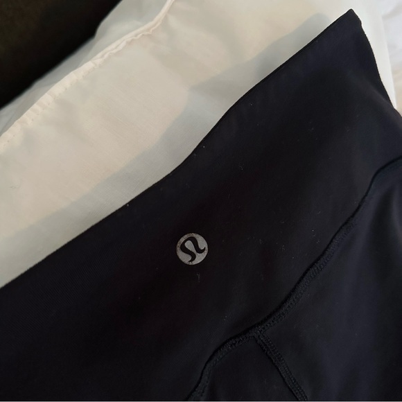 Lululemon Black High-Waisted Leggings | Size 4 | Great Condition - Picture 6 of 10